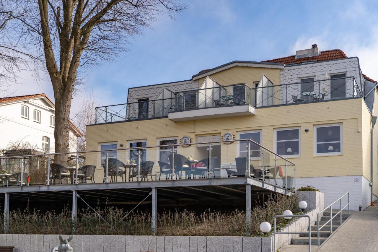 Hotel Am Wasserschloss Gluecksburg Exterior photo